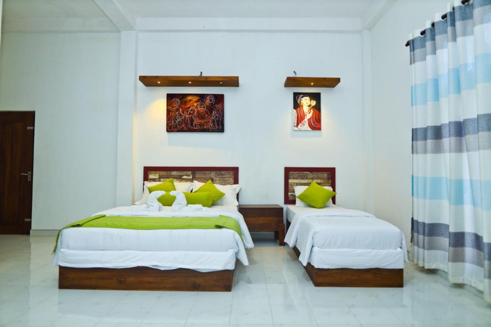 Thinaya Lake Resort Anuradhapura Exteriör bild